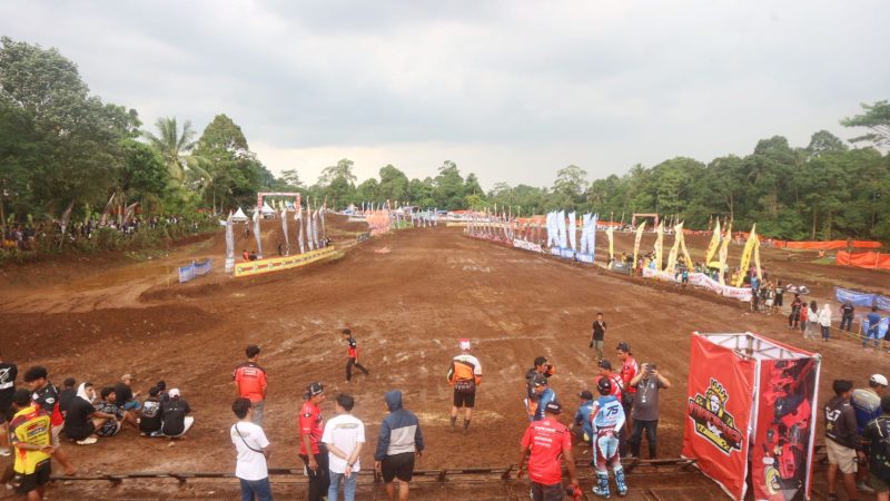 Kejuaraan Nasional Balap Motor GRASSTRACK Putaran 1 Region 2 Sukses Digelar