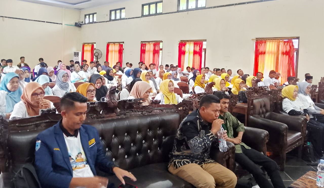 Peserta sosialisasi program bangga kencana bersama mitra kerja di aula gedung koprasi wisma PKPRI. | doc.difeni - BNC