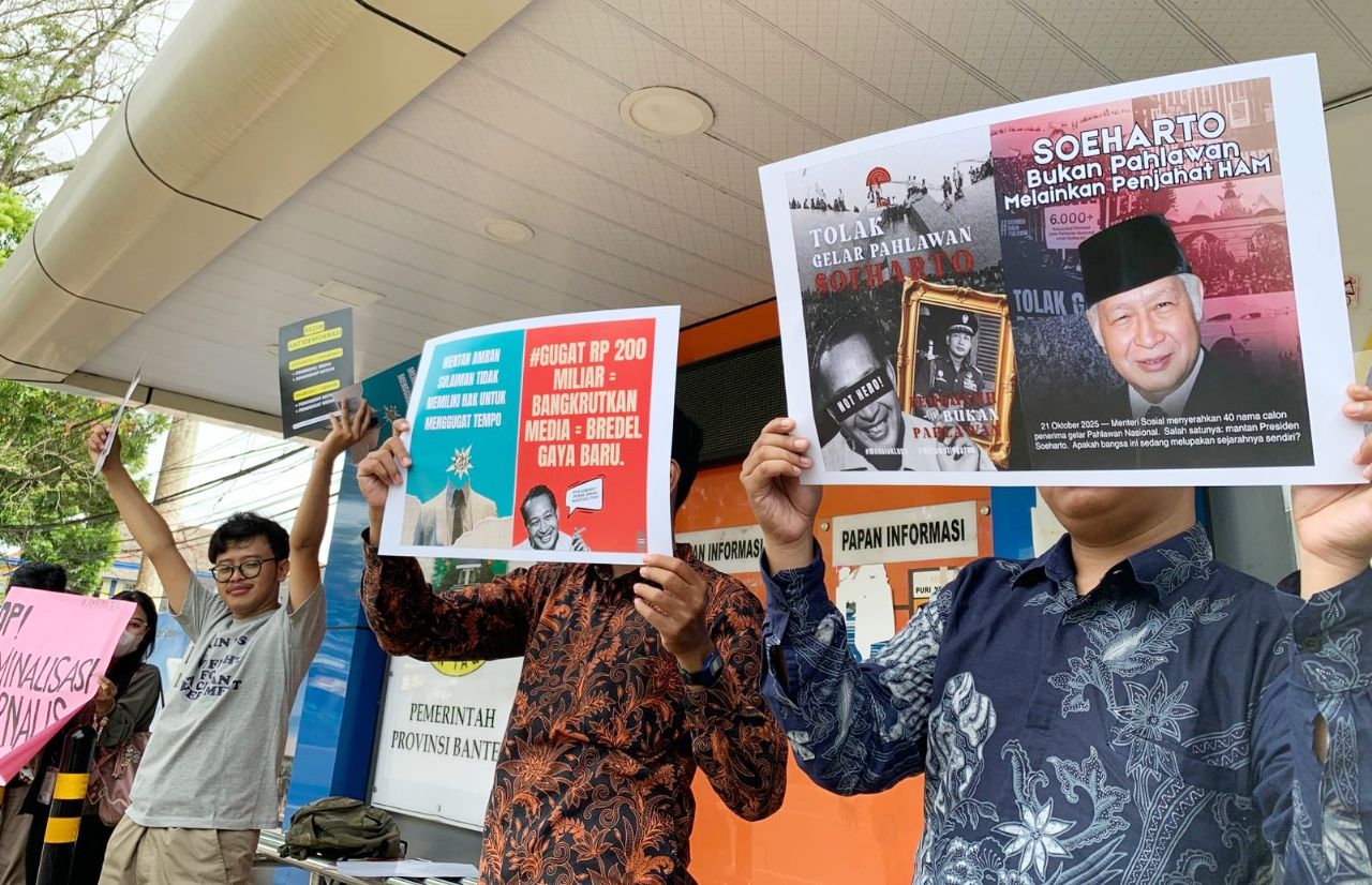 Tuntut Kebebasan pers, Jaringan Jurnalis Muda Banten menggelar aksi solidaritas di Ciceri, Kota Serang l Dok. Istimewa