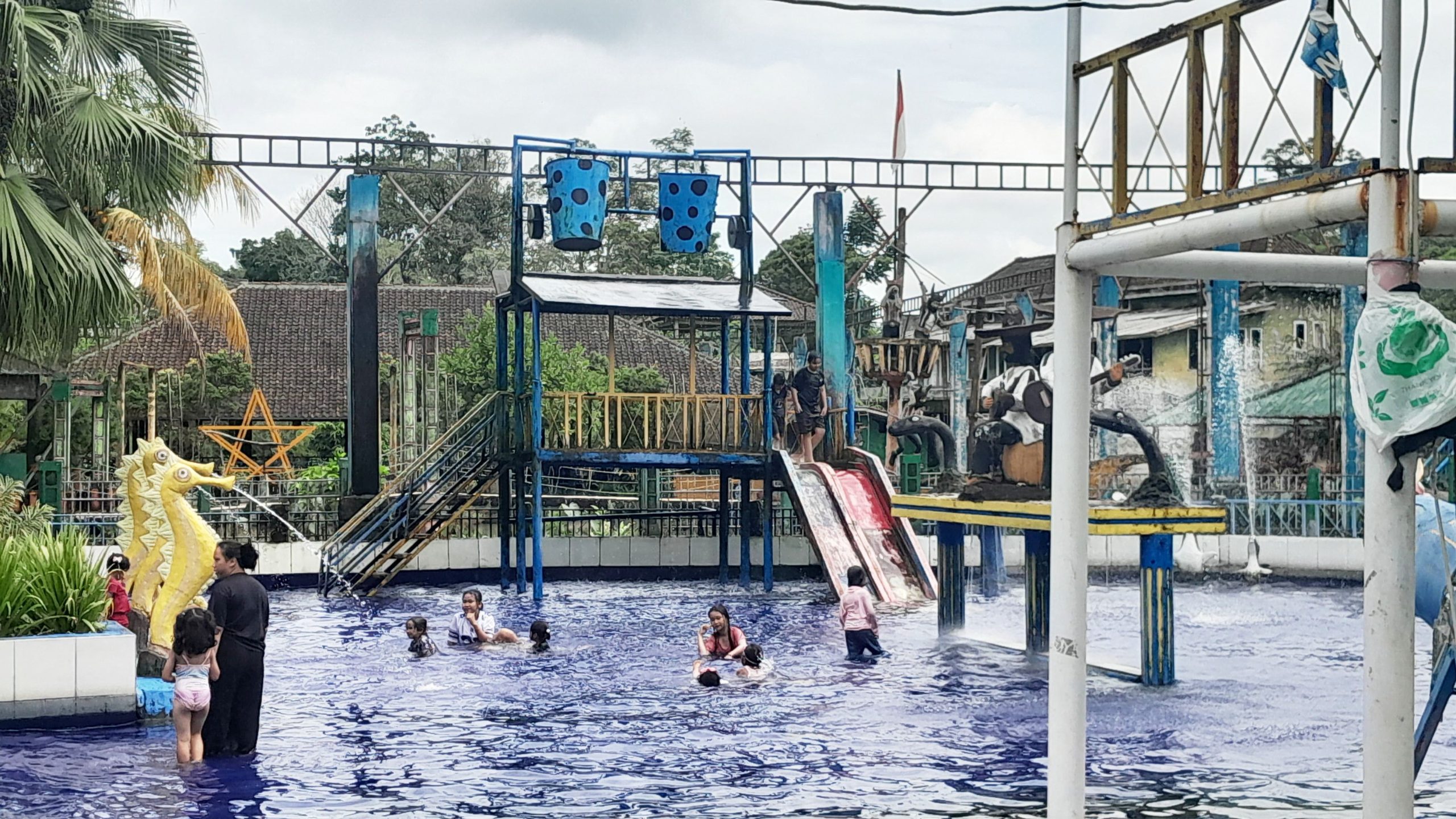 Suasana Wisata CAS Waterpark Cikole pada Selasa, 30 Desember 2025 | Dok. Difeni - BNC