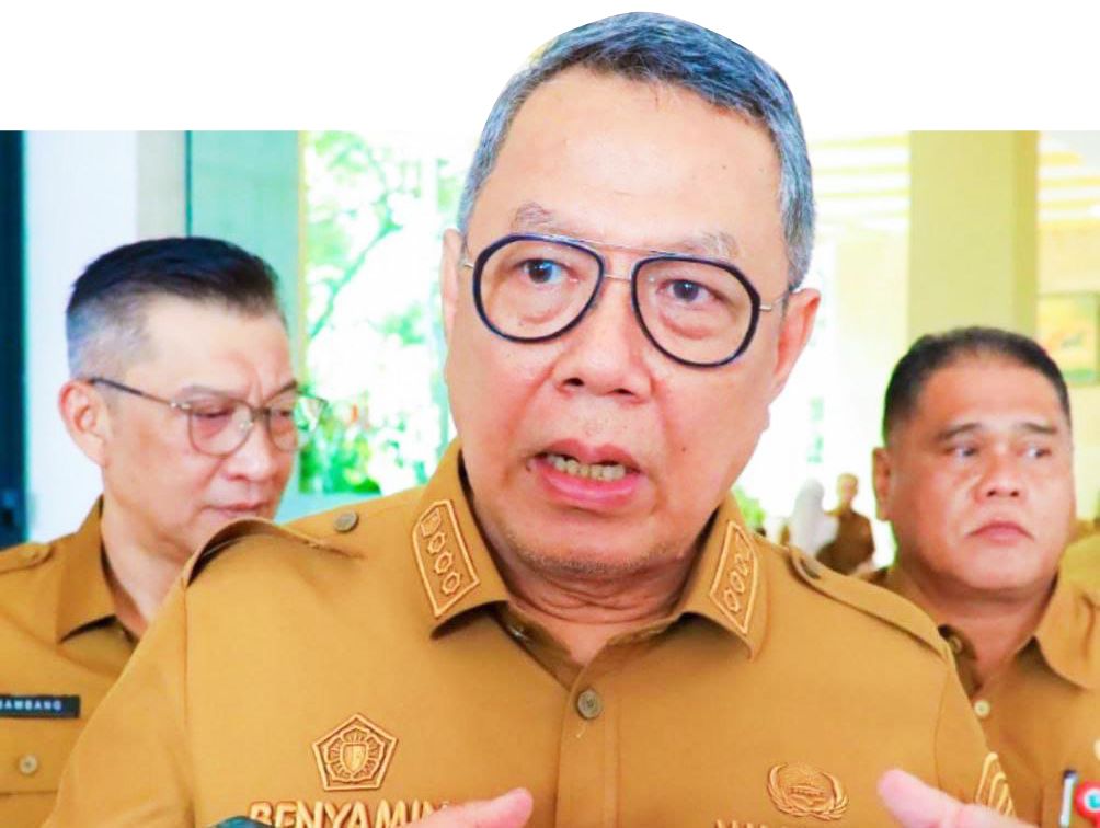 Walikota Tangsel Benyamin Davnie saat diwawancarai wartawan l Dok
Munjul-BNC