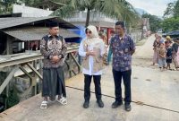 Bupati Pandeglang saat memantau langsung keadaan jembatan jiput | Dok. Istimewa