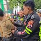 Satuan Lalulintas Polres Pandeglang ketika menangkap seorang pemuda yang kedapatan membawa ratusan pil haram pada Senin, 2 Februari 2025 | Dok. Guntur-BNC