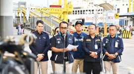 Direktur Utama PT ASDP Indonesia Ferry (Persero), Heru Widodo, saat gelar konferensi pers arus balik lebaran di Pelabuhan Bakauheni I Dok. Istimewa