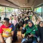 Keseruan saat menaiki Bus Jawara Plesiran Wisata di Kota Tangerang. | dok. Istimewa