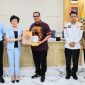Walikota Serang Budi Rustandi saat menerima cinderamata dari delegasi Pemkot Weifang, Provinsi Shandong, Republik Rakyat Cina I Dok. Istimewa