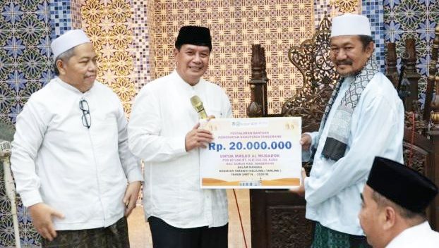 Bupati Tangerang Mochamad Maesyal Rasyid saat Pelaksanaan Tarling di Masjid Jami Al-Mubarok, Desa Kadu, Kecamatan Curug l Dok. Istimewa