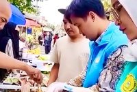 Monitoring pangan Ramadan, petugas Dinkes melakukan monitoring dan pengawasan terhadap keamanan pangan takjil selama Ramadan 2026 l Dok Istimewa