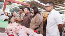Pemkot Tangsel, Komisi IX DPR RI, dan BPOM melakukan pemantauan langsung terhadap keamanan pangan di Pasar Modern BSD l Dok. Istimewa