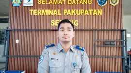 Petugas Sarana Prasarana Satpel Terminal Pakupatan Serang, Aditiya Bayu I Dok. Roy-BNC