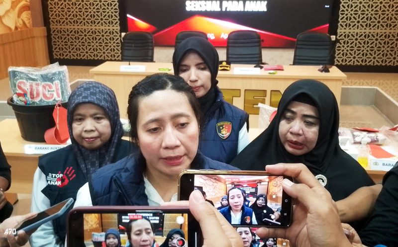 Kasubdit IV Renakta Ditreskrimum Polda Banten, AKBP Irene Missy, saat diwawancarai awak media usai konferensi pers di Aula Ditreskrimum Polda Banten I Dok. Roy-BNC