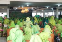 Ribuan kader dari berbagai daerah memadati Ponpes Bai Mahdi Sholeh Ma'mun, Kabupaten Serang, dalam acara puncak Harlah ke-80 Muslimat NU Tingkat Nasional di Banten I Dok. Roy-BNC