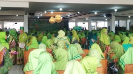 Ribuan kader dari berbagai daerah memadati Ponpes Bai Mahdi Sholeh Ma'mun, Kabupaten Serang, dalam acara puncak Harlah ke-80 Muslimat NU Tingkat Nasional di Banten I Dok. Roy-BNC