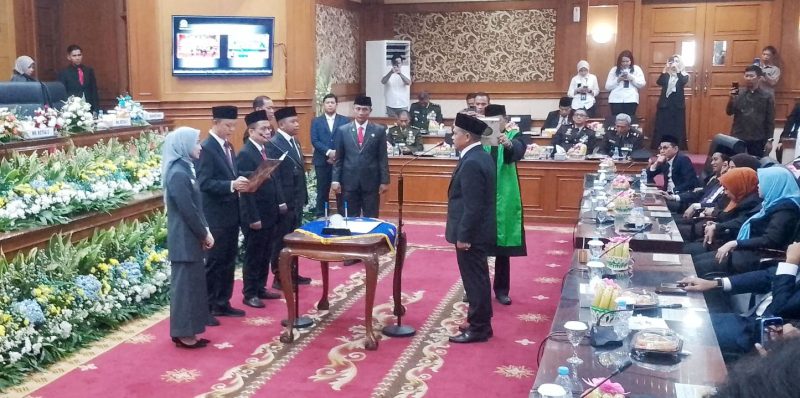 Suasana pelantikan dan pengambilan sumpah janji jabatan, Ahmad Yamin, anggota baru hasil PAW DPRD Kabupaten Serang sisa masa periode 2024-2029 I Dok. Roy-BNC