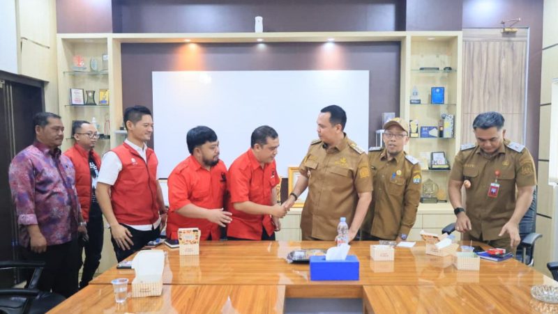 Jajaran DPC PDI Perjuangan Kota Serang saat melakukan audiensi dengan Walikota Serang Budi Rustandi di Puspemkot Serang I Dok. Istimewa