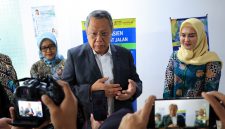 Walikota Tangsel Benyamin Davnie saat diwawancarai wartawan beberapa waktu lalu l Dok. Istimewa