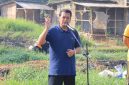 Bupati Tangerang Mochamad Maesyal Rasyid saat Korve Jumat Bersih di Desa Tobat, Kecamatan Balaraja l Dok. Istimewa