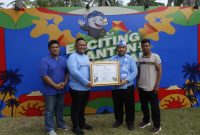 Disparbud Pandeglang meraih penghargaan sebagai stand terbaik di Exciting Banten Festival 2026 dan Kawasan Wisata Cikadu ditetapkan sebagai Kawasan Berbasis Kekayaan Intelektual 2025 l Dok. Guntur-BBC