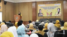 Anggota DPR RI Komisi X dari Fraksi Partai Golkar Adde Rosi Khoerunnisa saat membuka sosialisasi SIBI yang diselenggarakan oleh Kemendikdasmen di Aula PKK Kabupaten Lebak l Dok. Istimewa 