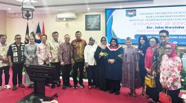 Ketua Fraksi PDI Perjuangan DPRD Banten, Ida Rosida Lutfi, Foto bersama usai meraih gelar Doktor Ilmu Pemerintahan dari IPDN Jakarta pada Rabu, 17 Juni 2026. | dok. redaksi