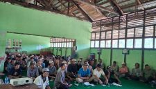 Rapat akbar petani dari Desa Seruat II, Desa Seruat III dan Mengkalang Buntung yang tergabung dalam STKR l Dok. Istimewa